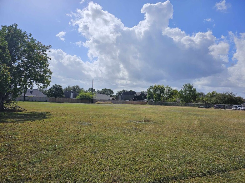 10926 Spencer Hwy, La Porte, TX for sale - Building Photo - Image 1 of 9