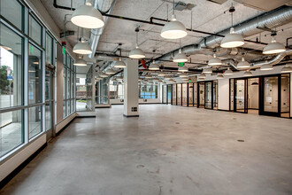 501 Eastlake Ave E, Seattle, WA for lease Interior Photo- Image 1 of 3