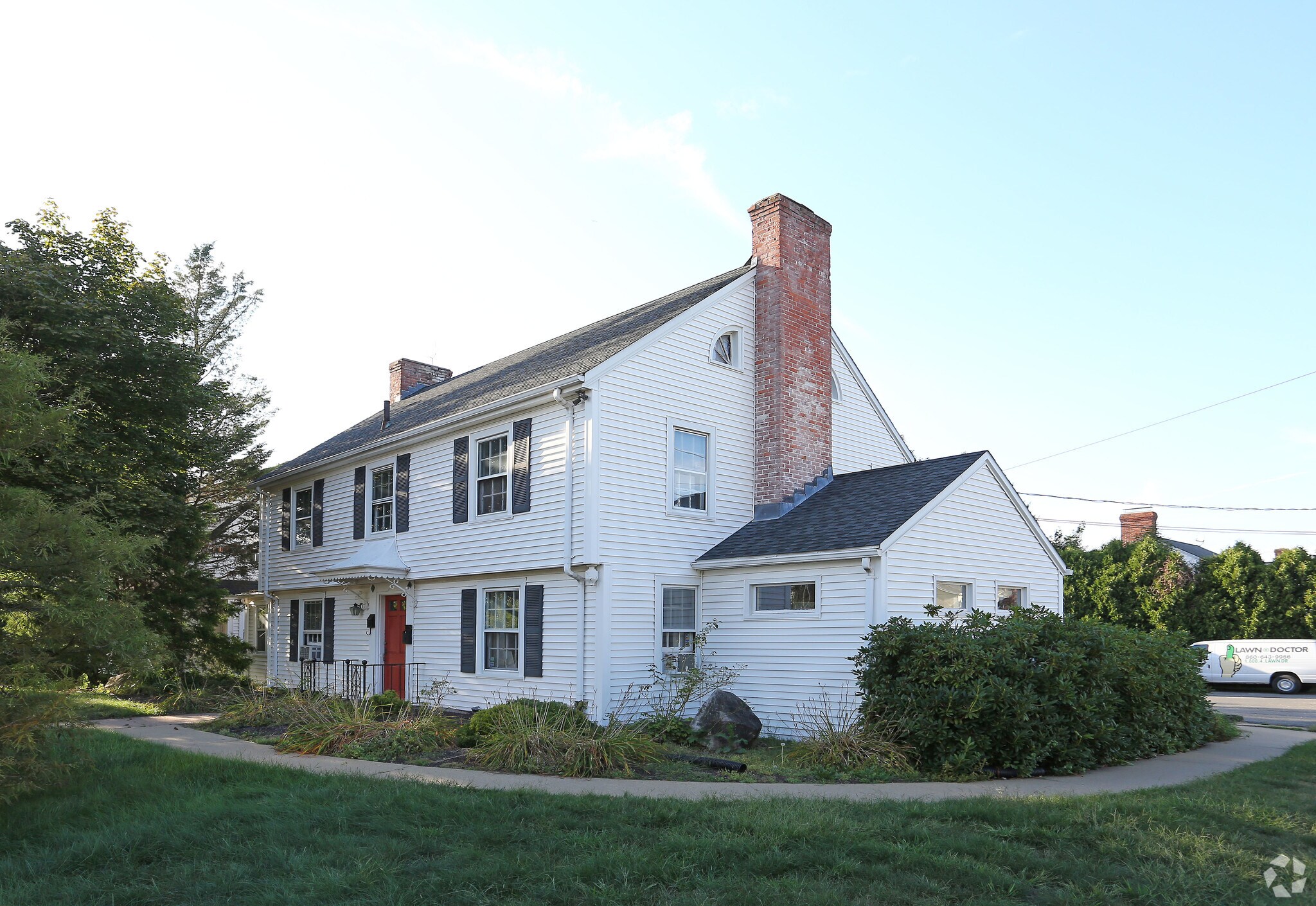 229 E Center St, Manchester, CT for sale Primary Photo- Image 1 of 1