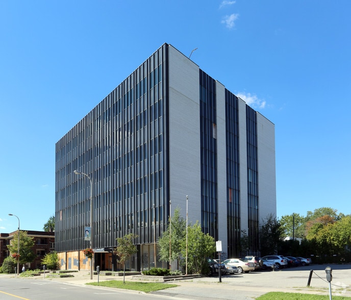 15 Church St, St Catharines, ON L2R 3B5