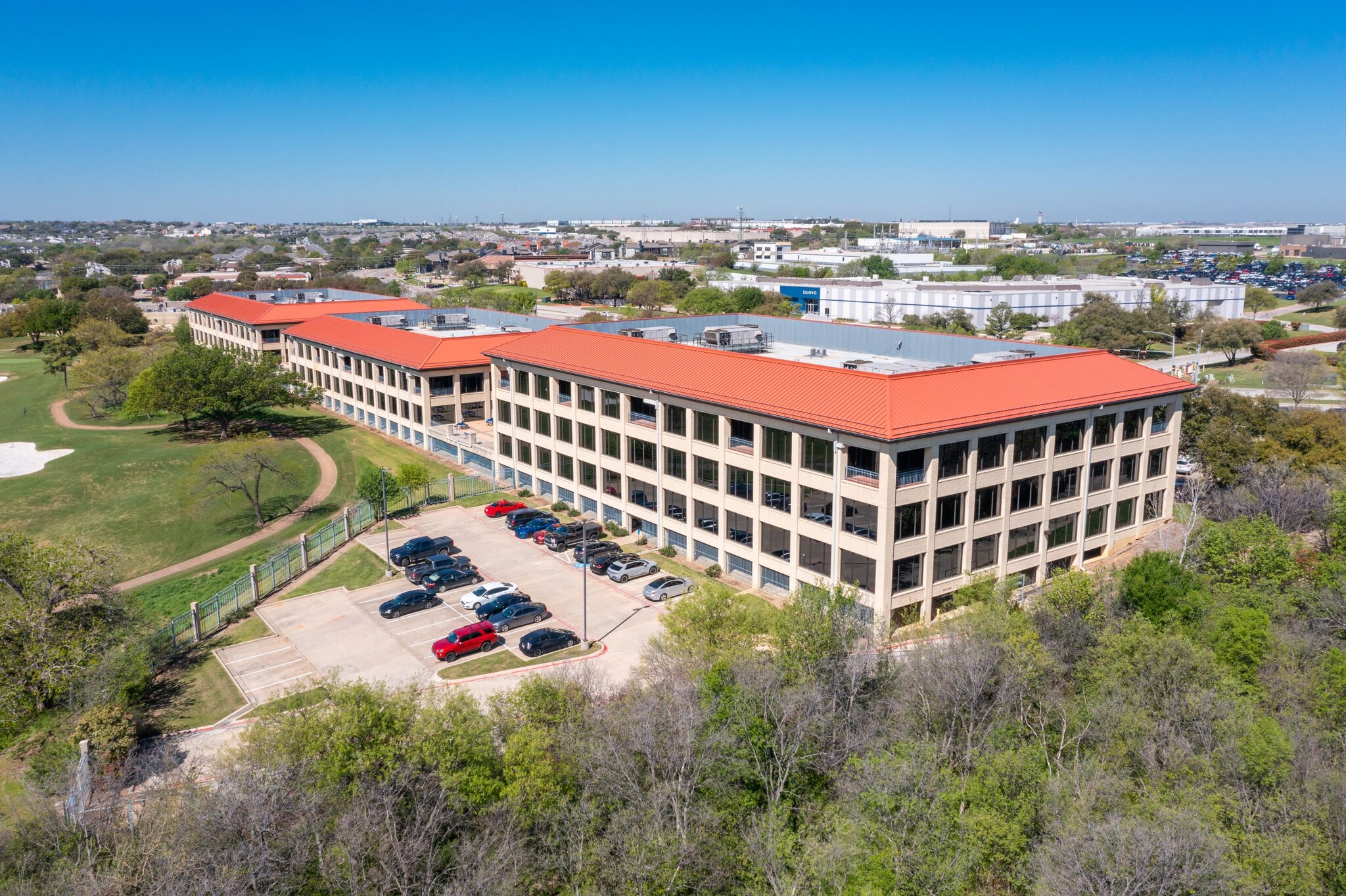 2100-2120 W Walnut Hill Ln, Irving, TX for lease Building Photo- Image 1 of 23