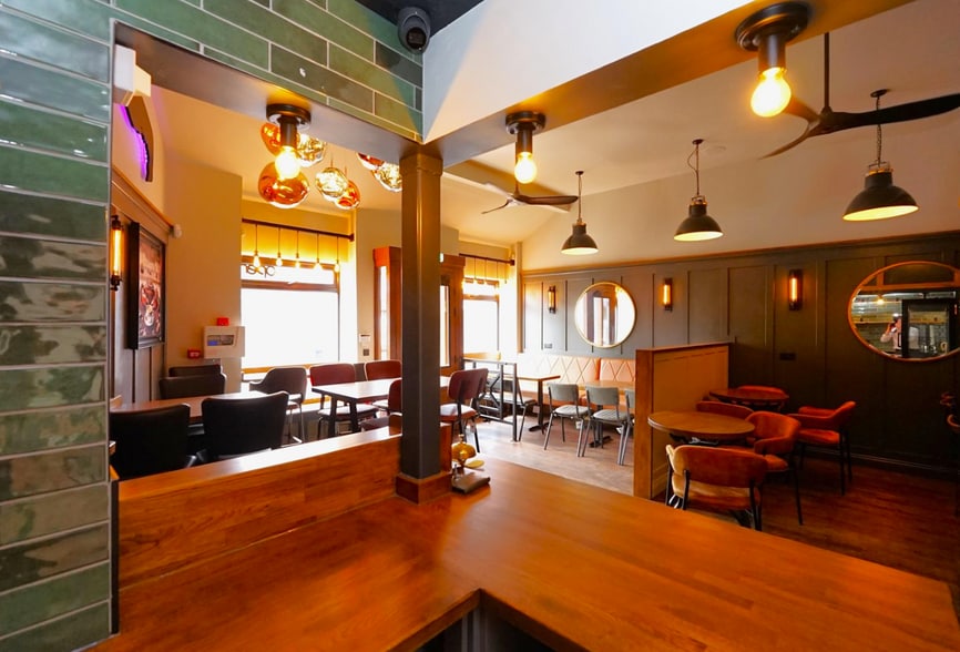 53 Amphitrite St, Barrow-In-Furness for sale - Interior Photo - Image 3 of 7