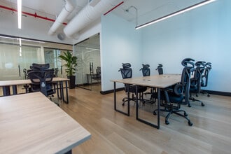 1100 Brickell Bay Dr, Miami, FL for lease Interior Photo- Image 2 of 4