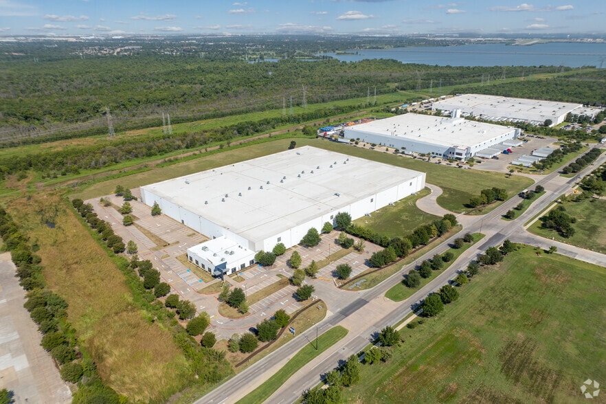 4715 Mountain Creek Pky, Dallas, TX for lease - Aerial - Image 1 of 31