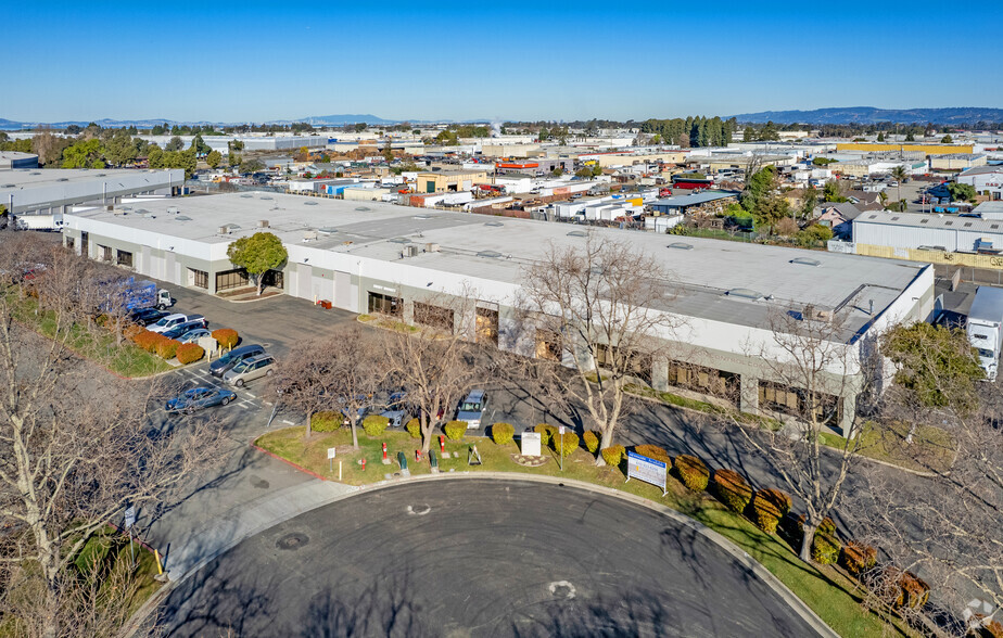 2262-2280 Commerce Pl, Hayward, CA for lease - Building Photo - Image 3 of 6