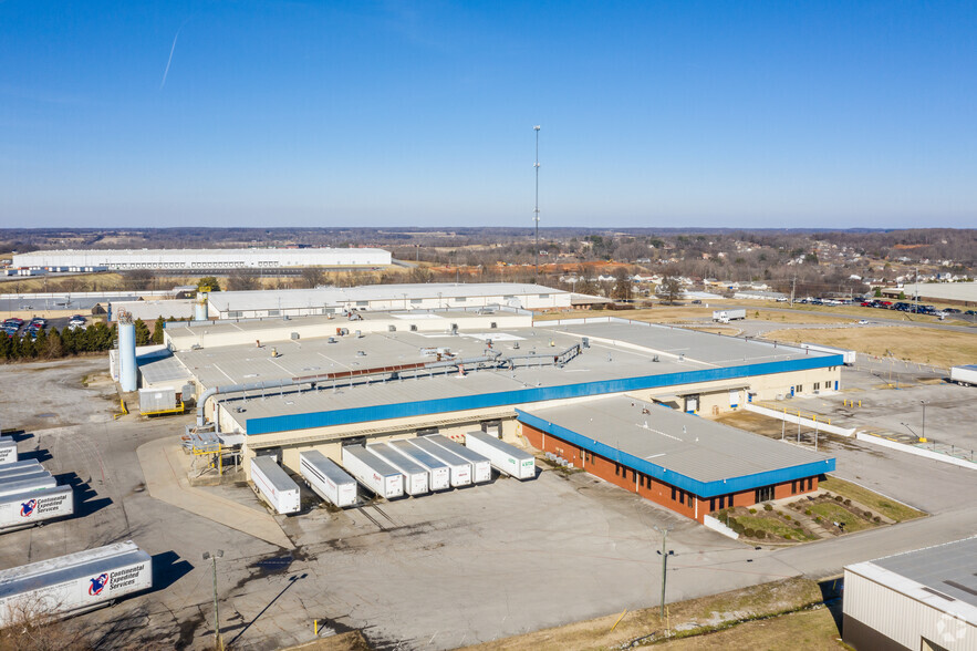 801 Bill Jones Industrial Blvd, Springfield, TN for lease - Building Photo - Image 1 of 8