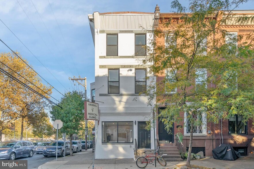 1401 S 13th St, Philadelphia, PA for sale - Building Photo - Image 1 of 31