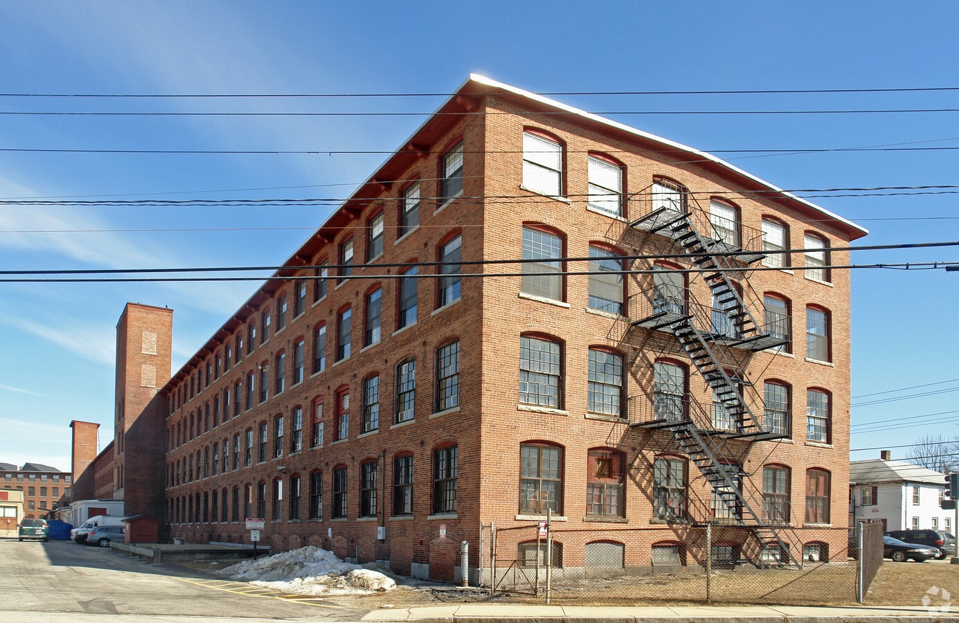 51 Lake St, Nashua, NH 03060