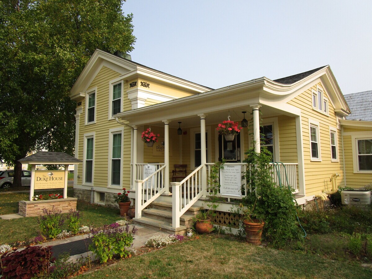 244 N Main St, Wellsville, NY 14895