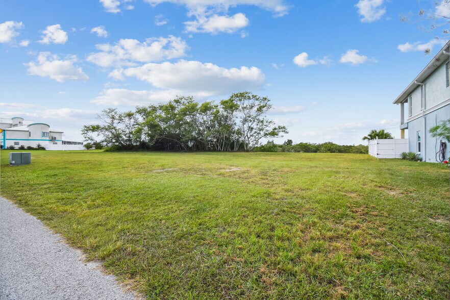 SOUTHWIND, Hudson, FL for sale - Primary Photo - Image 2 of 43