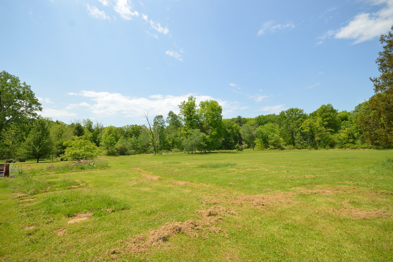 6812 Route 209, Kerhonkson, NY 12446 Colonial Motel