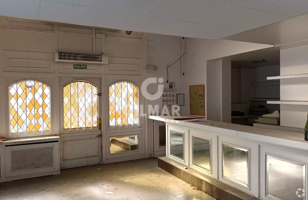 Avenida de Alberto Alcocer, 41, Madrid, Madrid for lease Interior Photo- Image 1 of 3