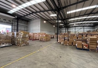 Crockfold Ln, Basingstoke for lease Interior Photo- Image 1 of 3