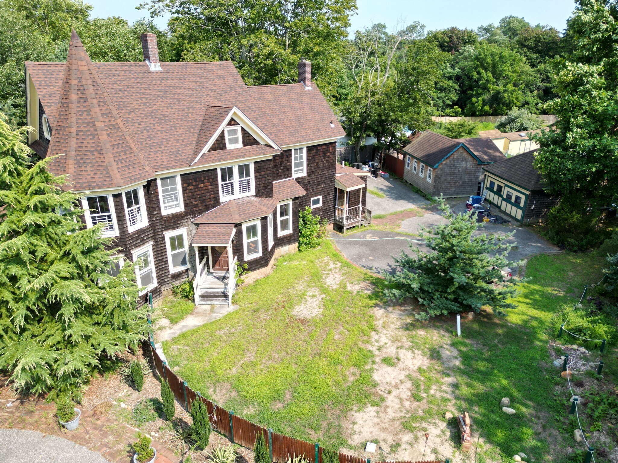 184 Main St, Center Moriches, NY for sale Building Photo- Image 1 of 1