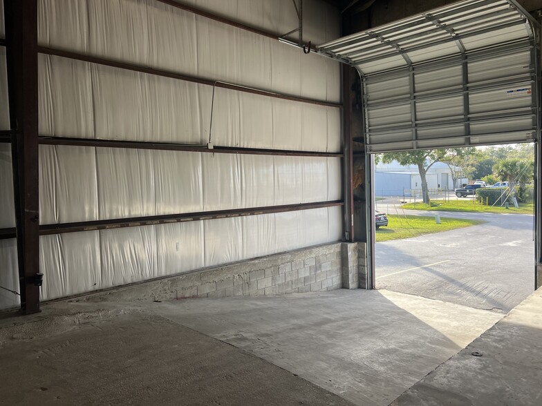 1025 Miller Dr, Altamonte Springs, FL for lease - Building Photo - Image 3 of 6