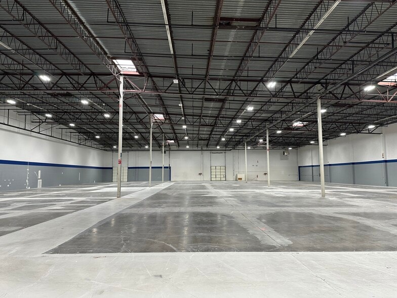 1575 Linda Way, Sparks, NV for lease - Building Photo - Image 3 of 9