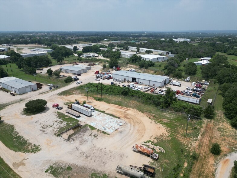 207 Samuel Dr, Weatherford, TX for sale - Building Photo - Image 2 of 14