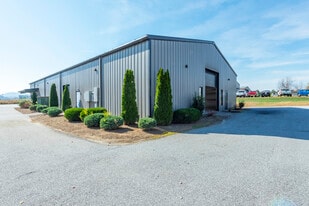 25 Reeds Way, Hendersonville, NC - Life Science