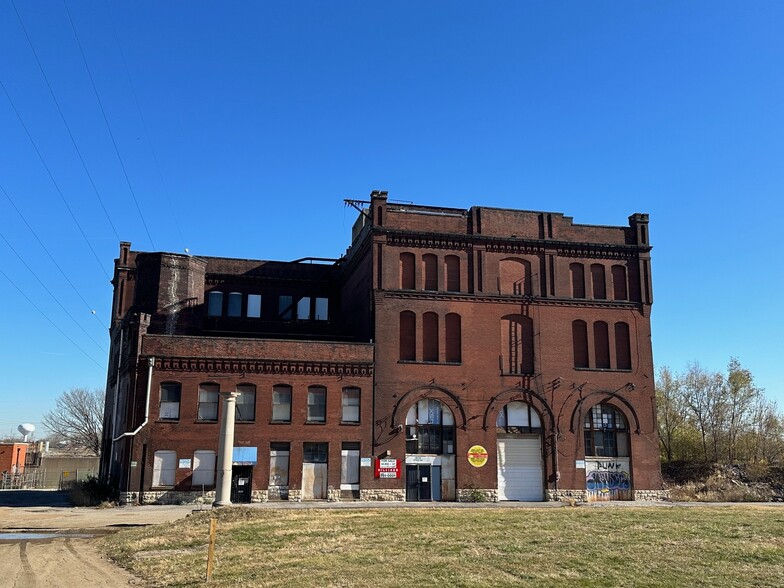 1322 Lewis St, Saint Louis, MO for sale - Building Photo - Image 3 of 10