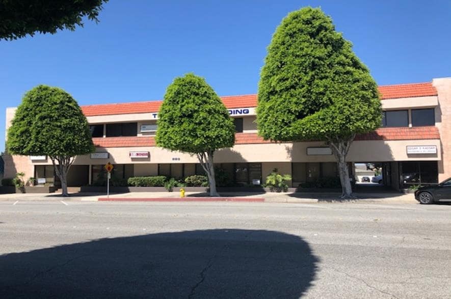 211 S Glendora Ave, Glendora, CA 91741