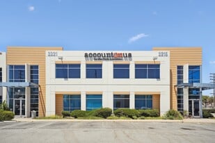 Modern Feng Shui-Inspired Office Space - Loft