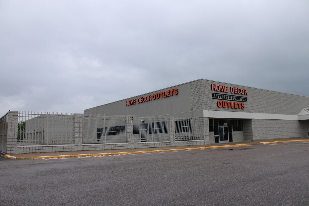 550 Stateline Rd W, Southaven, MS for lease Building Photo- Image 1 of 10