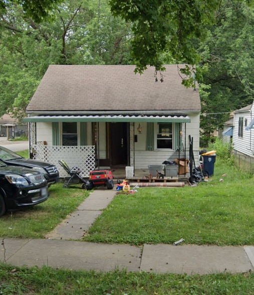 Historic Northeast KCMO Rental Portfolio portfolio of 11 properties for sale on LoopNet.com - Building Photo - Image 2 of 12