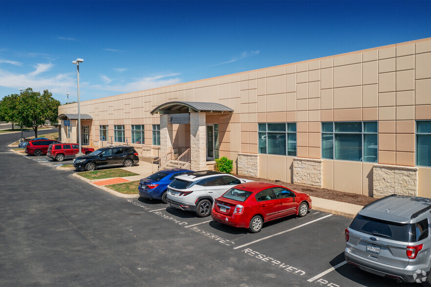 5253 Prue Rd, San Antonio, TX for lease - Building Photo - Image 1 of 5