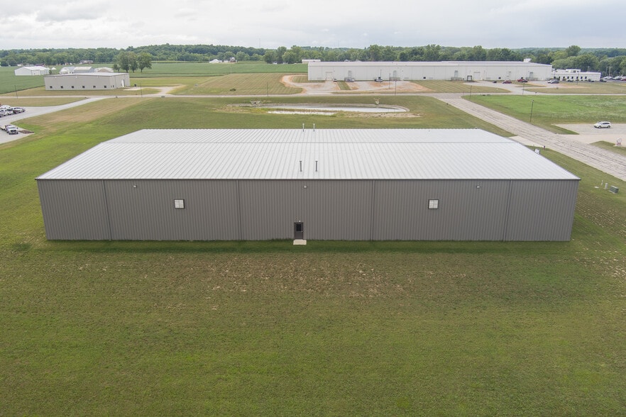 1000 Tower Dr, Fort Loramie, OH for lease - Building Photo - Image 2 of 3
