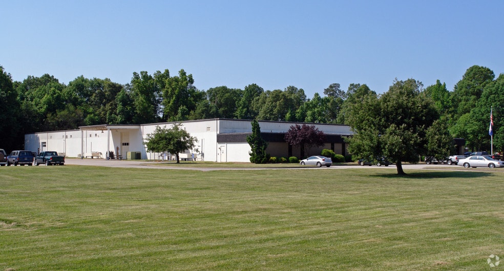 11844 Jefferson Ave, Newport News, VA for lease - Building Photo - Image 3 of 3