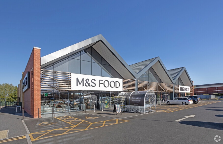 North Gate, Newark for sale - Primary Photo - Image 1 of 1