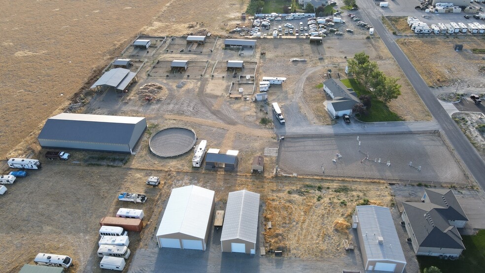 285 E Cimmarron Way, Erda, UT for sale - Building Photo - Image 2 of 31