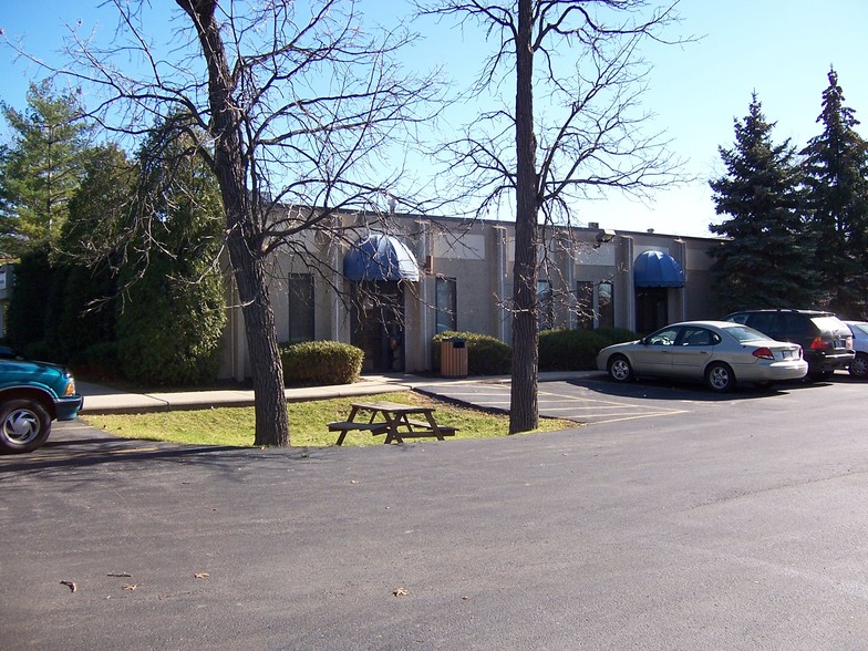 214 Washington St, Ingleside, IL for sale - Primary Photo - Image 1 of 15