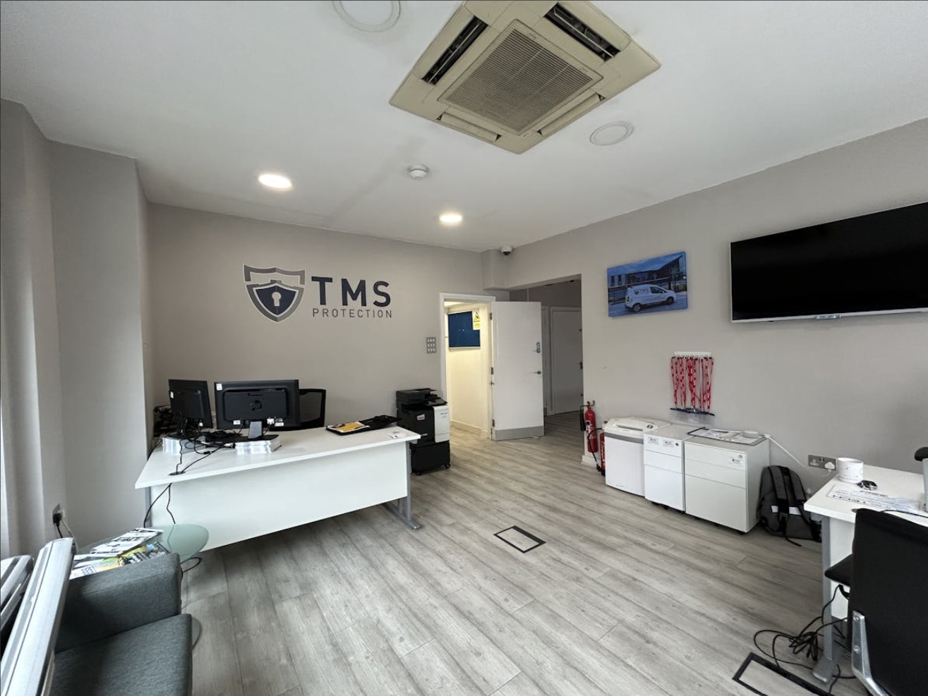 466-468 Roman Rd, London for lease Interior Photo- Image 1 of 6