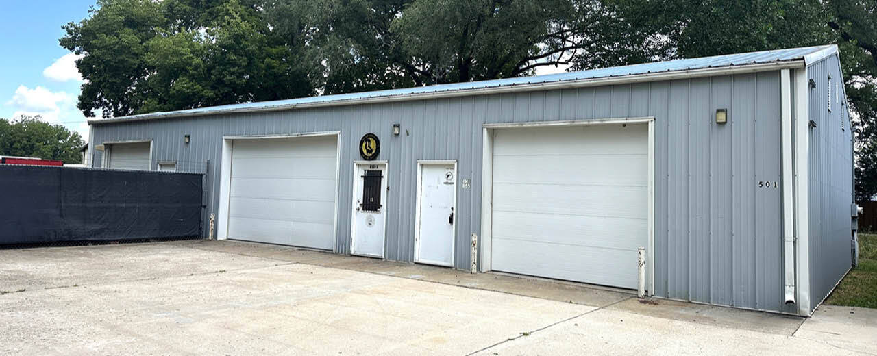 855 Maple St, Lawrence, KS for lease Building Photo- Image 1 of 9