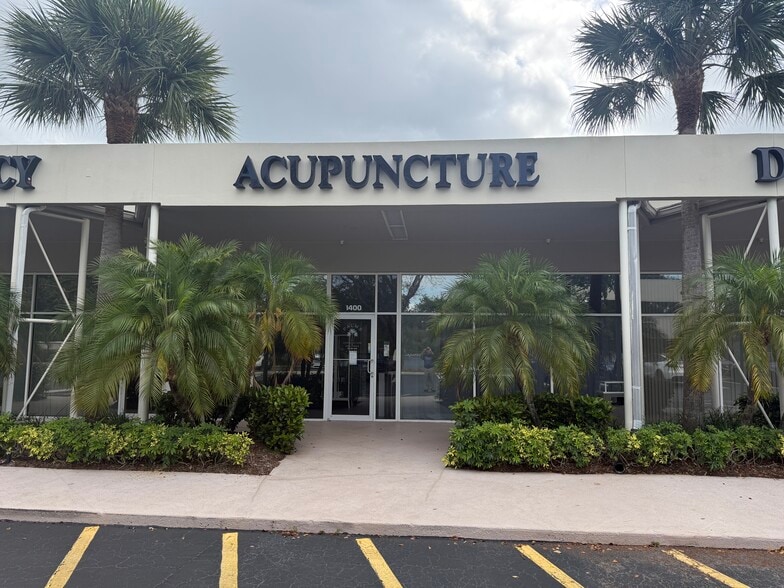 2151 S Alternate A1A Hwy, Jupiter, FL for sale - Building Photo - Image 2 of 4