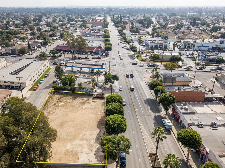 804-806 S Long Beach Blvd, Compton, CA for sale - Building Photo - Image 1 of 1