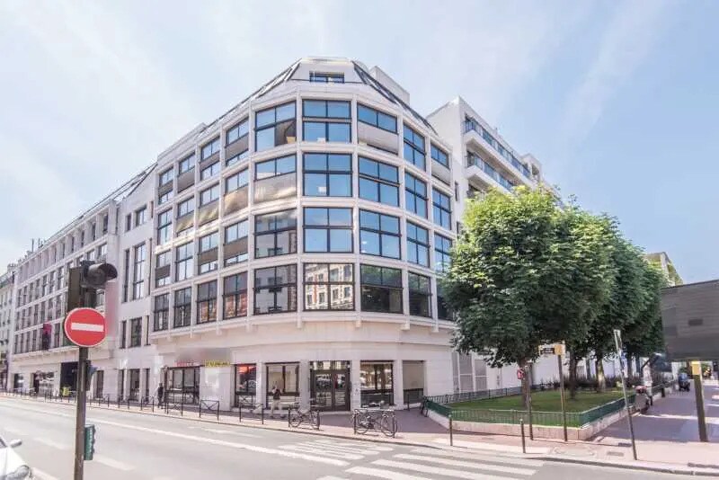 106-113 Rue Victor Hugo, Levallois-Perret for lease Building Photo- Image 1 of 4