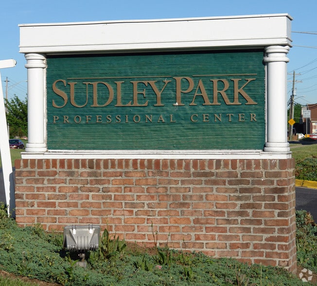 8629 Sudley Rd, Manassas, VA for sale - Building Photo - Image 3 of 4