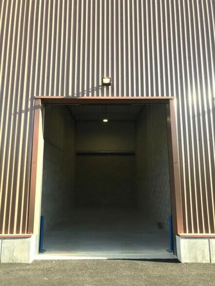 Flex in Bailly-Romainvilliers for lease - Building Photo - Image 3 of 5