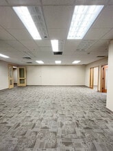 655 156th Ave SE, Bellevue, WA for lease Building Photo- Image 1 of 1