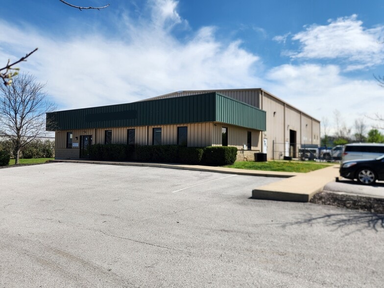 140 Ambassador Dr, Bowling Green, KY for lease - Building Photo - Image 3 of 9