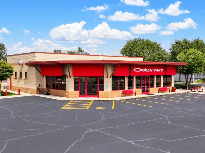 2501 East Springs Dr, Madison, WI for lease - Building Photo - Image 2 of 23