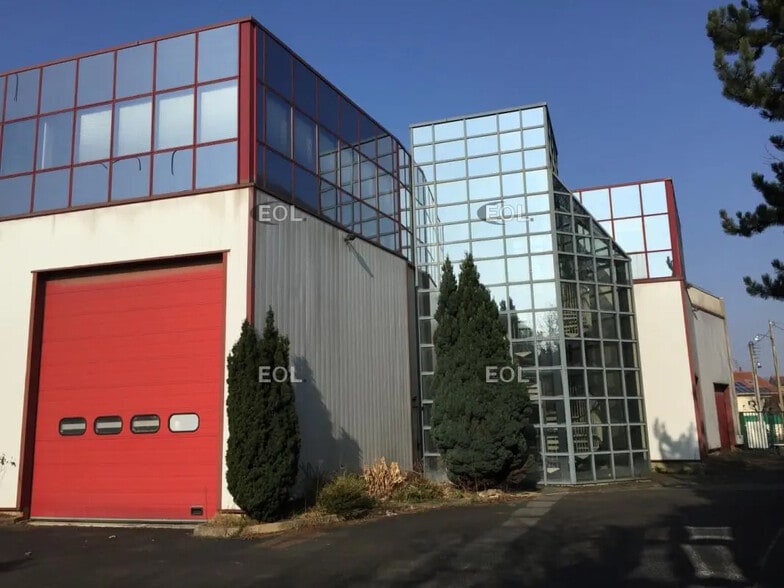 Industrial in Ablon-sur-Seine for sale - Building Photo - Image 1 of 9