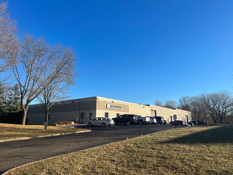 9210 52nd Ave N, New Hope, MN for sale - Building Photo - Image 1 of 1