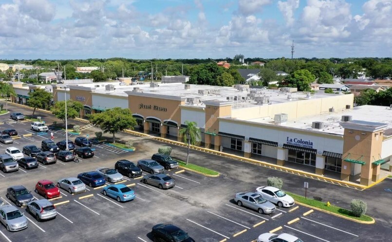 5710 N University Dr, Tamarac, FL for lease - Building Photo - Image 1 of 8