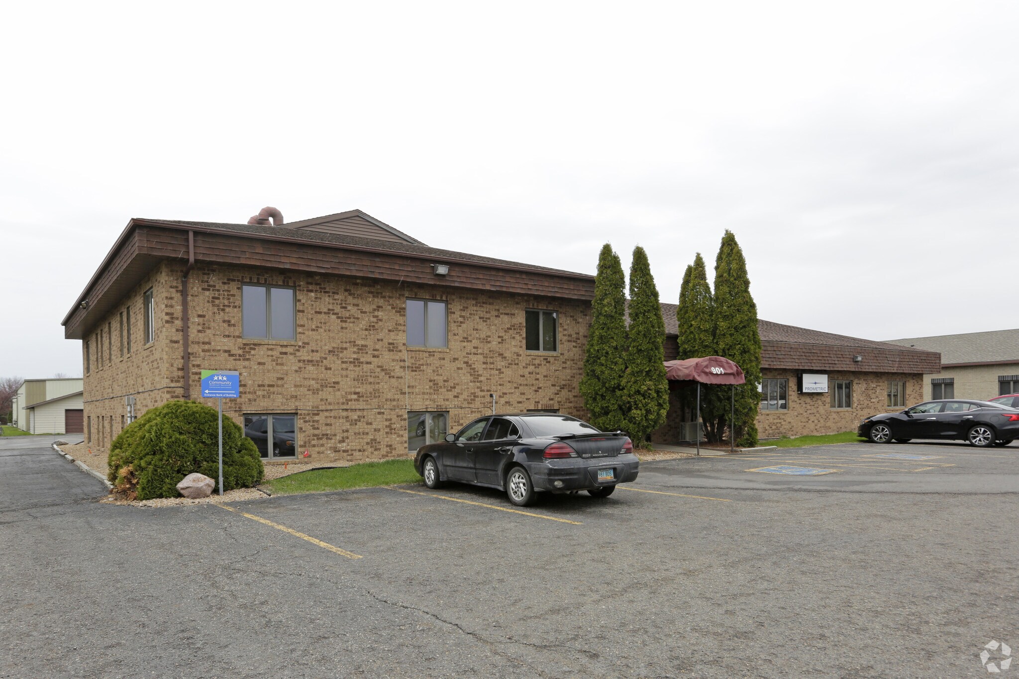 901 28th St S, Fargo, ND for sale Primary Photo- Image 1 of 1