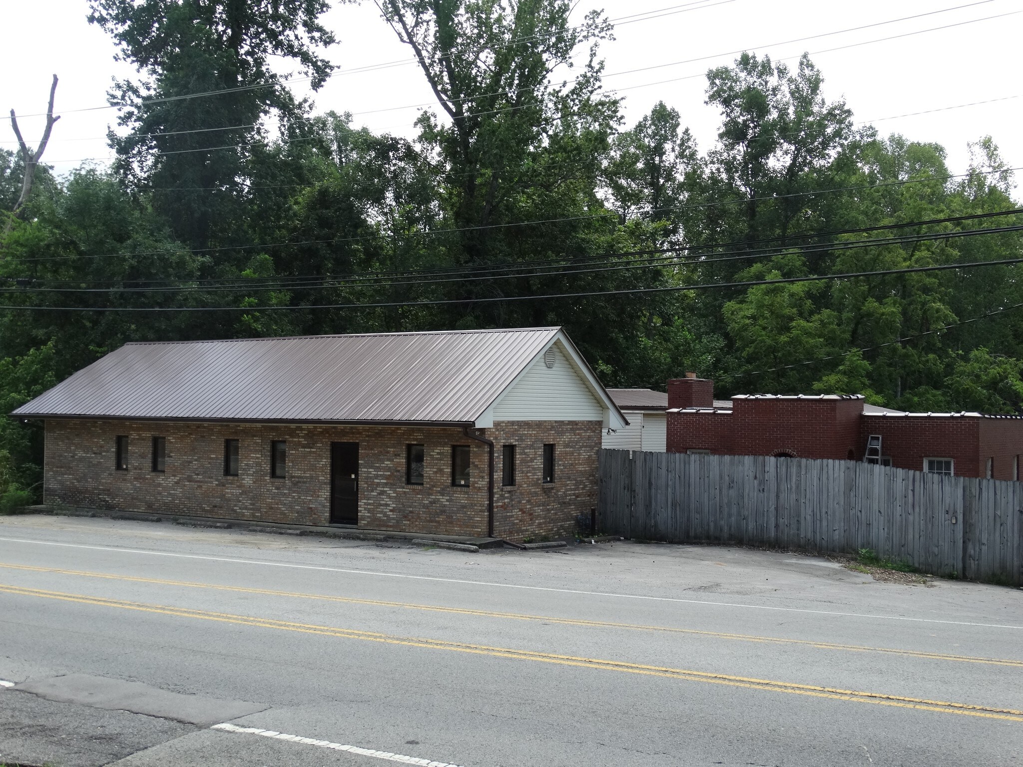 1270 W Broad St, Cookeville, TN, 38501 Office Property For Sale