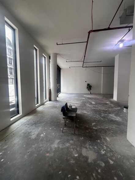 809 Broadway, New York, NY for lease - Interior Photo - Image 3 of 11