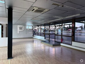 Retail in Móstoles, Madrid for lease Interior Photo- Image 1 of 4